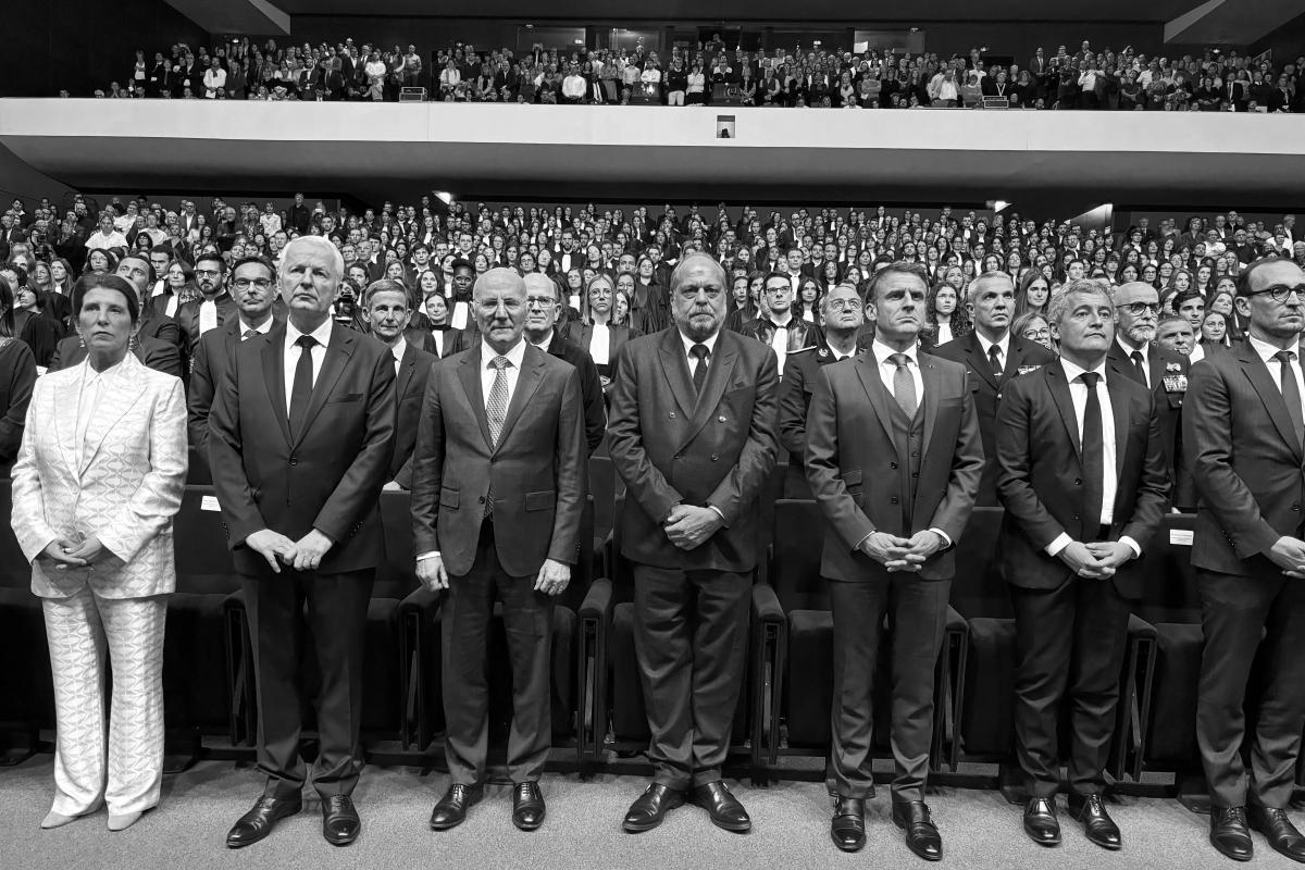 minute_de_silence_robert_badinter